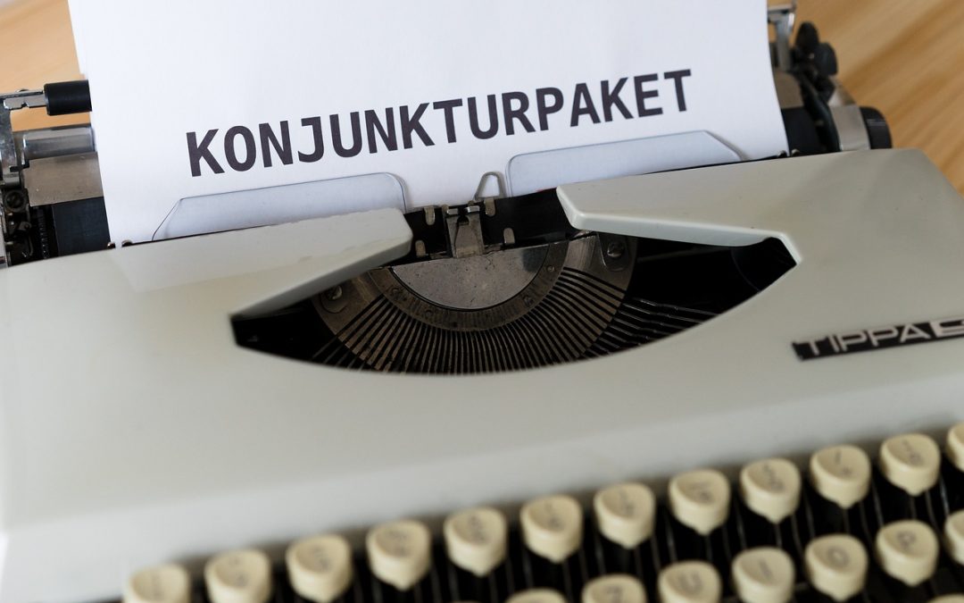 Dinas Damkar Blora Evakuasi Ular di Area Permukiman